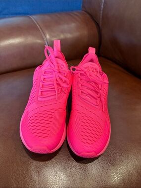 Nike Women’s Hot Pink Air Max 270